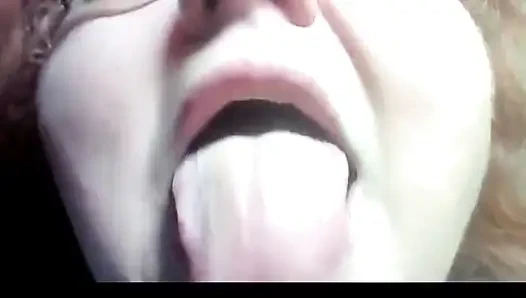 BBW Gives You Close up Clip of Her Nake Lips and Mouth Kissing and Licking Her Lips for You a Requested Clip!