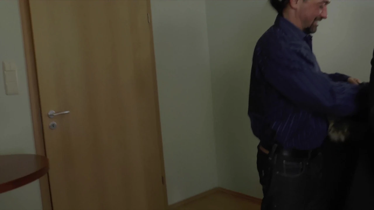 Daddy fickt seine kleine Stieftochter