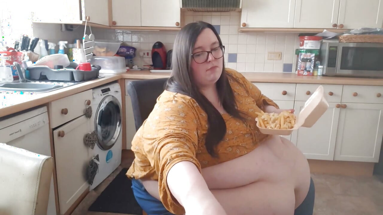 Ssbbw vs godzilla burger spise