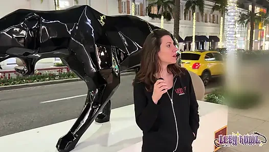 Приключения Лети Хаул, Эпизод 11: Xbiz Лос-Анджелес