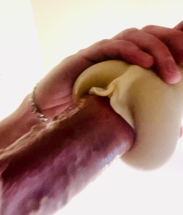 Fucking a toy pussy got me hard af