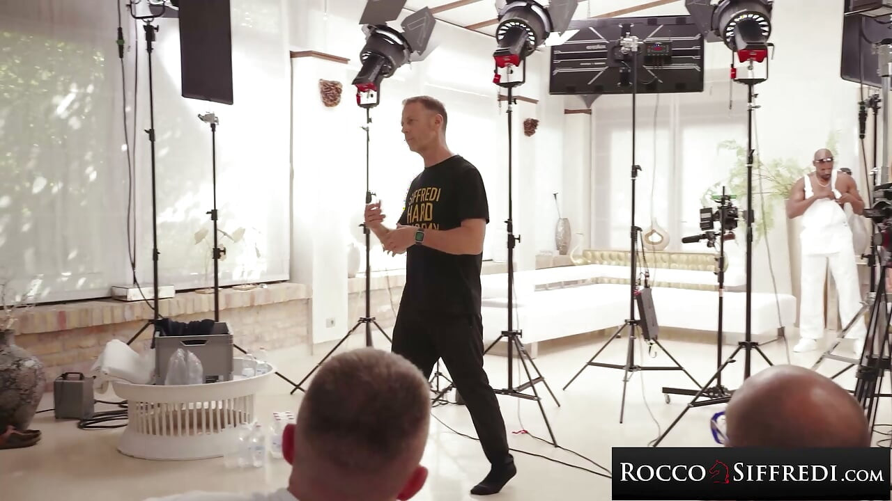 ROCCO SIFFREDI - Brunette Peachlollypop Overwhelmed by Huge Cock Threesome