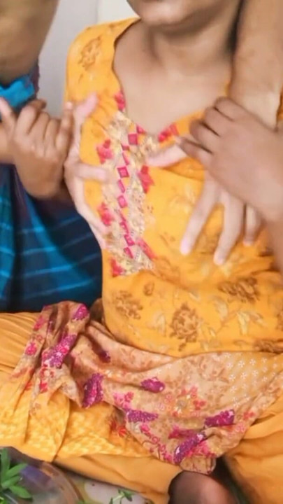 Real Bhabhi ji Or Devar very romantic hardcore sex video with Dirty talking | Clip 1
