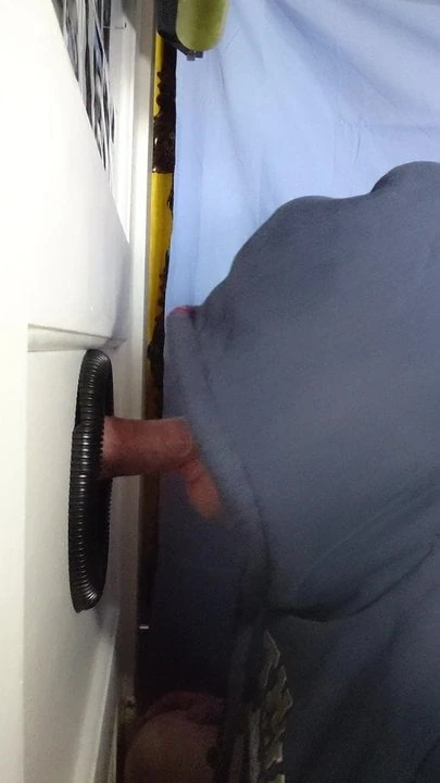 Gloryhole Blowjob anonym