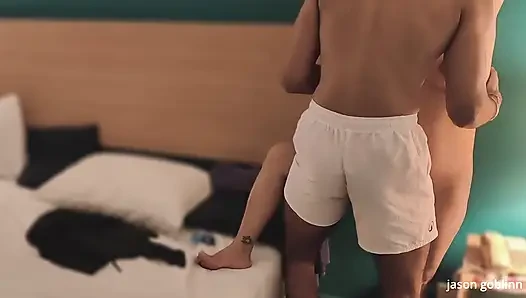 Ibu tiri dientot sama kontol india di kamar hotel