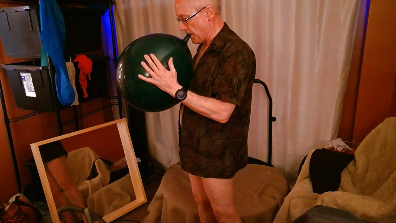 160) Big Round Balloon Fun Oct 2026