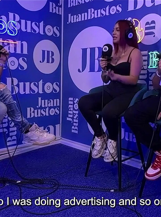 Ihre Fantasie eines harten sex auf einer Show erfüllt - Onlyrulo und Kaeelen Garcia auf Juan Bustos Podcast