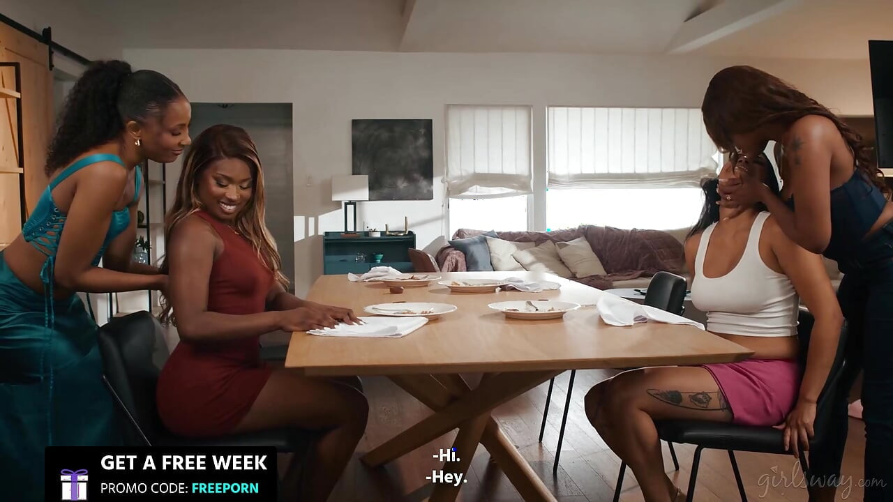 GIRLSWAY - Destiny Mira & Olivia Jay imaju zamenu prskajućeg para sa Mayom Farrell & Tessa Thomas
