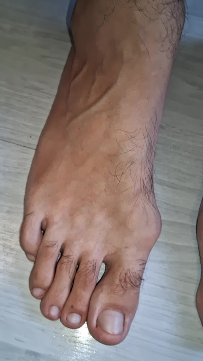 I'd like to fuck you with my feet