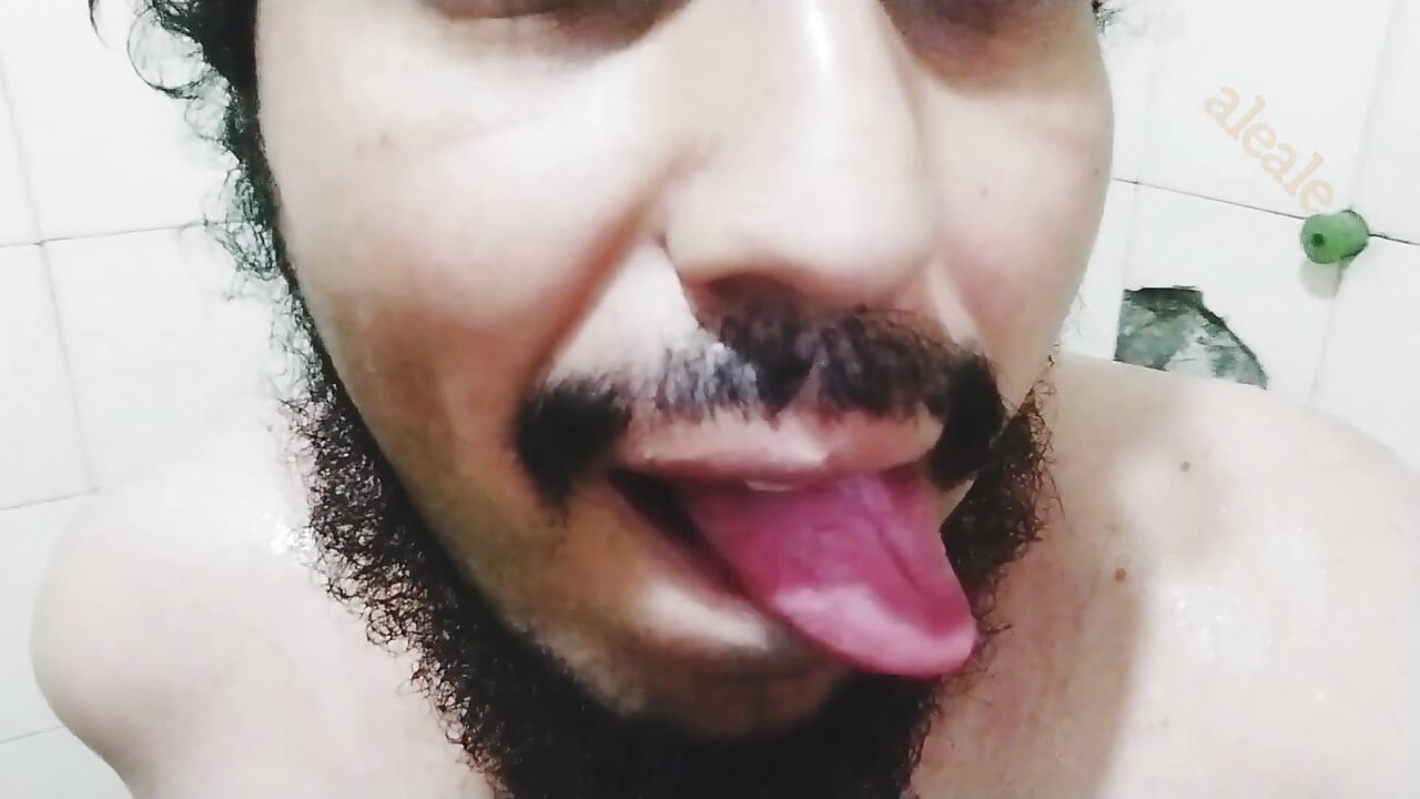 舌をしゃぶりたいですか?