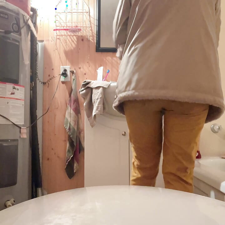 Märkä sotku pillu suihkun aikana