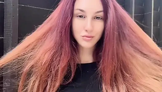 Artemisia si tante seksi italia dengan toket besar suka fetish rambut panjang di luar ruangan