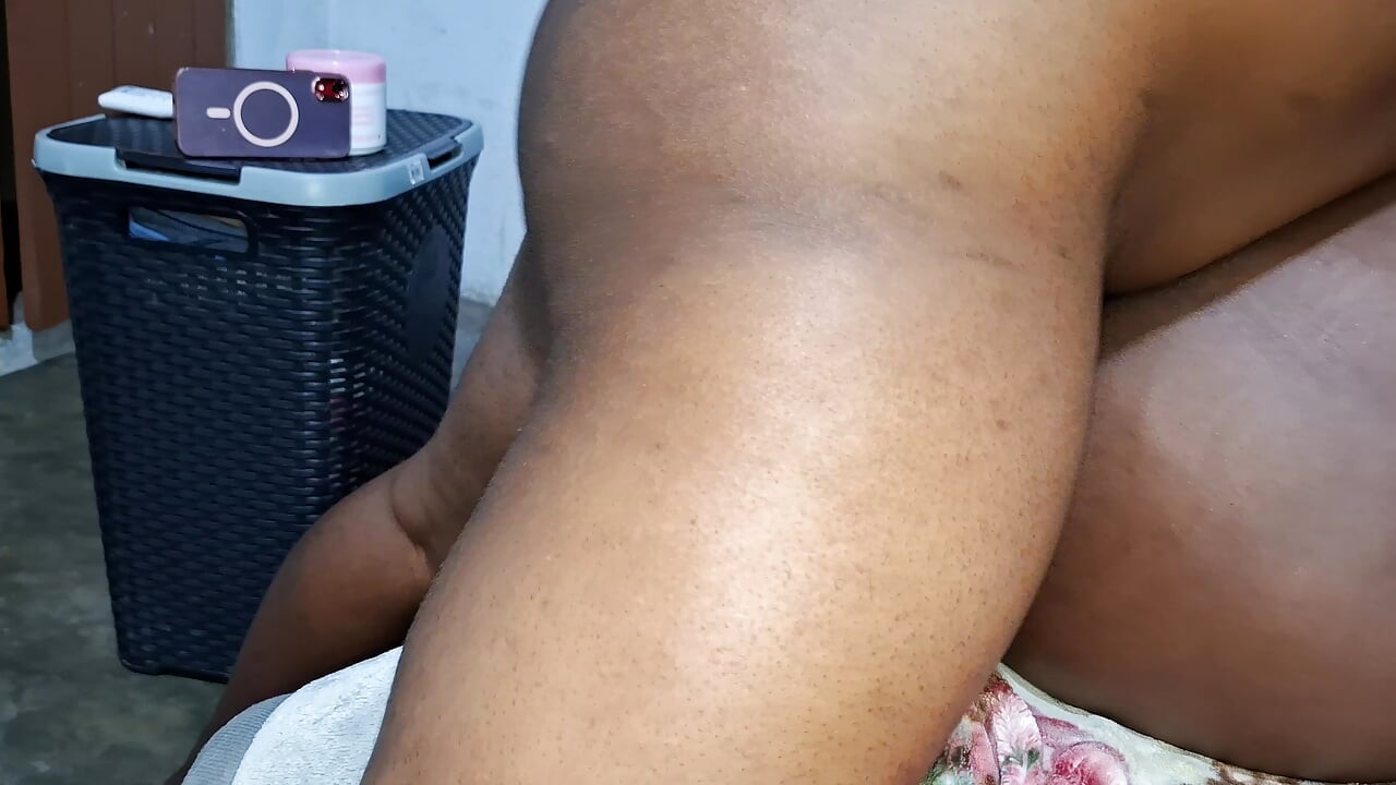 我的上帝, 感谢你赐予我那个热屁股来去处女的祝福