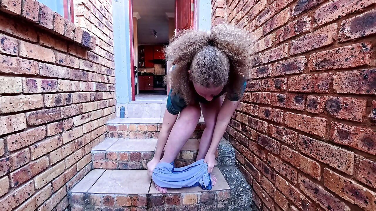Loira MILF Mijando Em Roupas Desespero Compilação