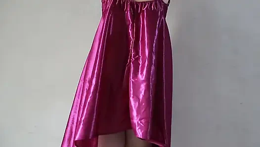 A GIRL WHO WEARS A SEXY SATIN DRESS IN THE LATEST INDO