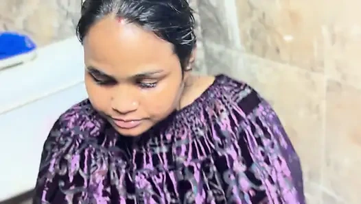 Горячий трах в ванной с Padosan без перерыва всю ночь