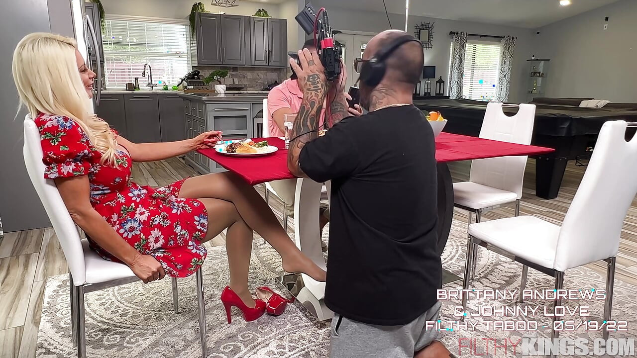 Bts Brittany Andrews - seks anal sama ibu tiri
