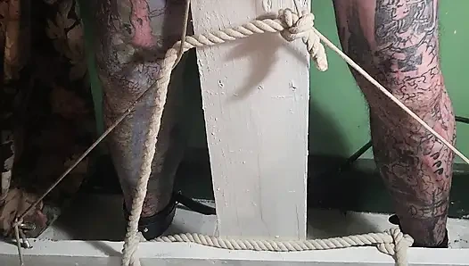 Penyiksaan budak seks oleh majikan dominan!