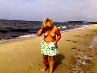 nakedpussy at the beach