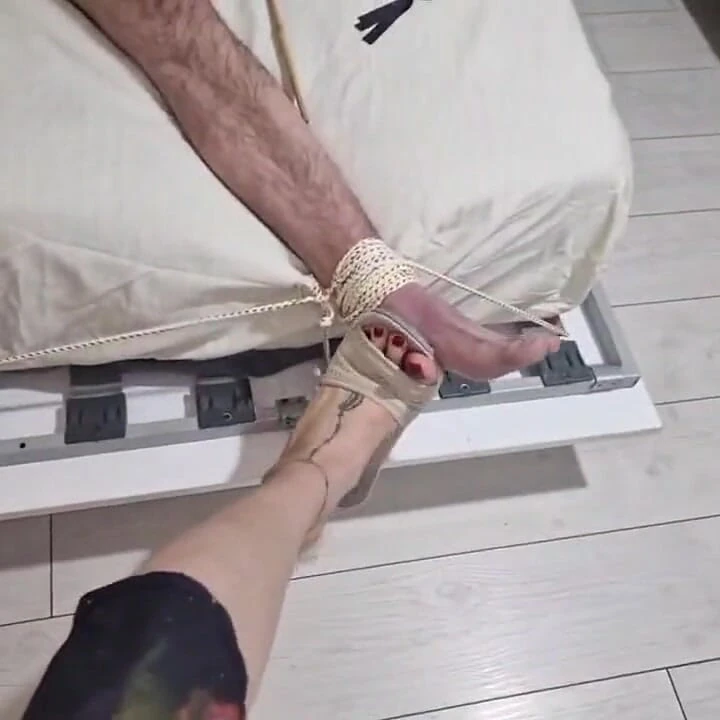 Split It and Tie It to the Bed