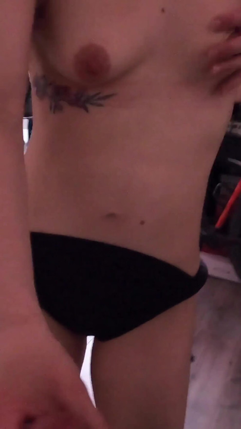 Pervertido se masturbando enquanto eu faço meu esporte e me dá uma gozada interna, Deslumbrantefacegirl | Clipe 1
