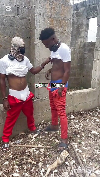 Two Senior Prefects Fucked During Break.