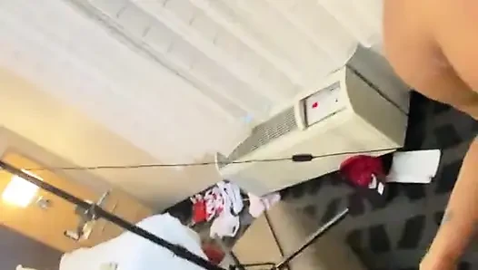Arkadan iyi li yarağı alıyor
