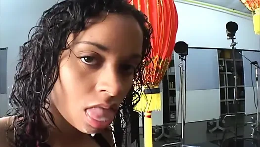 Maya dan lidah babinya