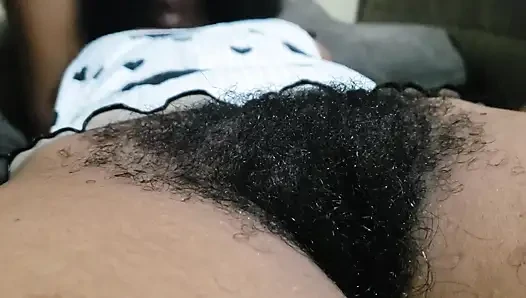 Aksi hot lesbian cewek sange yang lagi asik muasin memeknya pakai mainan seks sampai orgasme berjamaah
