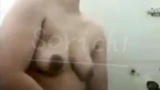 Takeapeekatmycurvywife