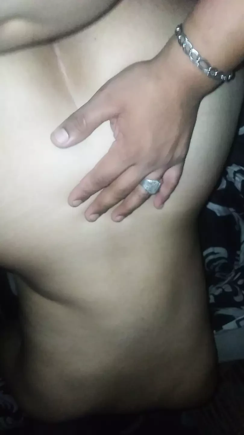 后入式啪啪，第一次射在我的脸上