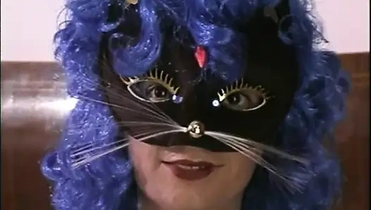 Pantat bahenol tante seksi ini dientot habis-habisan sama kontol besar pria kuit hitam