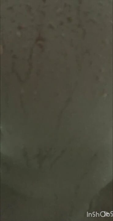 Fa la doccia prima di andare fuori a scopare un po' di culo