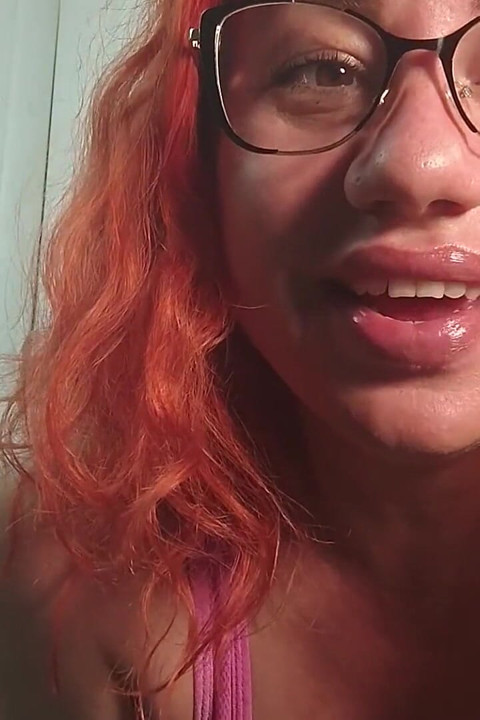 POV 오줌과 침 페티쉬, 보지 컨트롤 HD MP4
