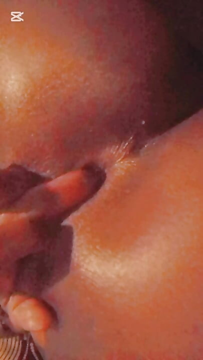 Hot sassy lesbian pussy squirt and cum , anal fuck Vs pussy 🥵