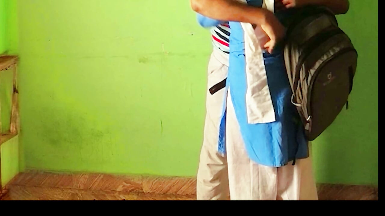 Fată de școală indiană futută anal cu o pula mare
