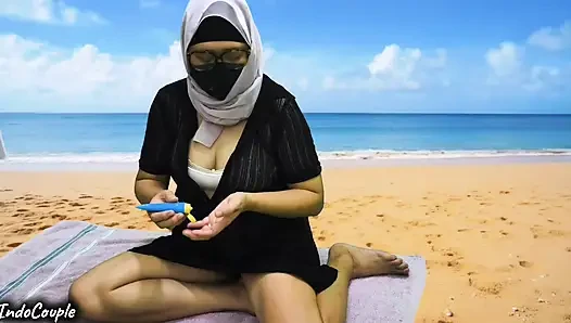 Hijab sex on the beach with a stranger!  pussy creampie inside my tight Pussy