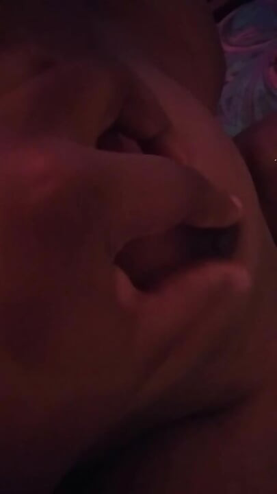 BBW Nebinarna Seksi Ljepljiva Masturbacija