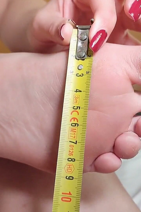 Foot Fetish Measuring My Dirty Feet