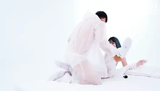 ModelMedia asia - Wilden sex mit schutzausrüstung während der pandemie haben