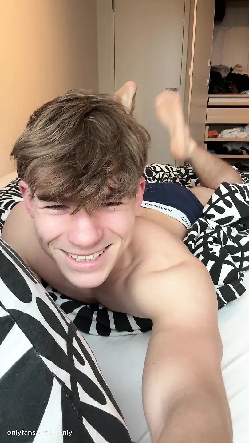 德国适合 Twink 淋浴