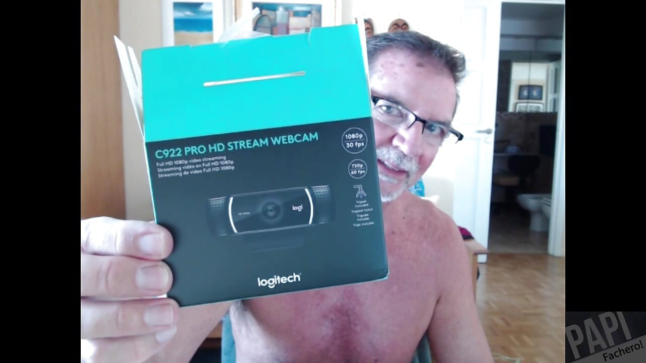 เปรียบเทียบเว็บแคม VX-2000 กล้องวงจรปิด MicroSoft เก่าของฉันกับเว็บแคม HD Logitech C922 Pro สตรีมเว็บแคมใหม่