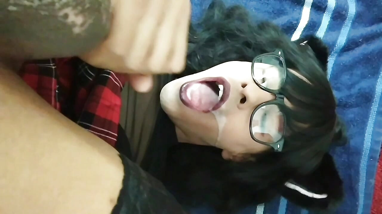 Sissy Self Facial i Cum Gutanje Kompilacija