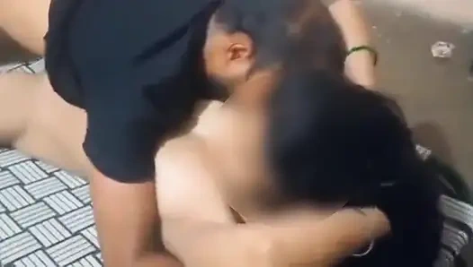 Быстрый секс с девушкой дези в стиле дези