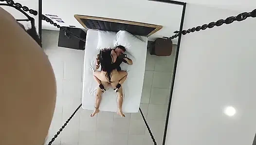 TEIL EINS: Schöne Latina liebt es, Liebe zu machen... Er gibt seinen Hintern und lässt ihn mit Milch füllen