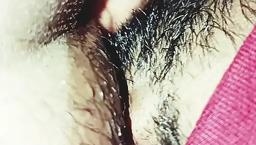 Freundin muschi lecken und selbstgedrehtes video lutschen