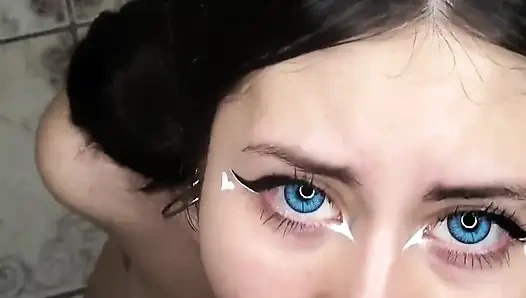 Мне нужна была арендная плата, чтобы я занимался сексом с арендодателем, и он трахнул меня в не ту дыру!!