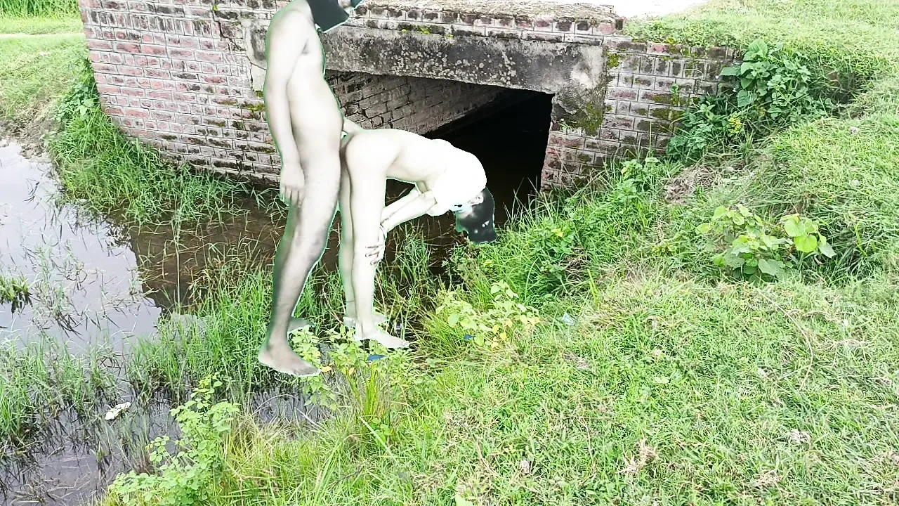 Nieuw Indisch moslimschoolmeisje en Desi vriend vriendin seksvideo en Desi neukte vriendin buitenshuis seksvideo xvideo xxx