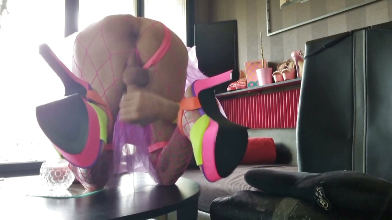 Colors Bimbofication Sissy in on the Basse Table.. [cum 17:10] Vanessabitchx Parischiennetrvprod⁹¹