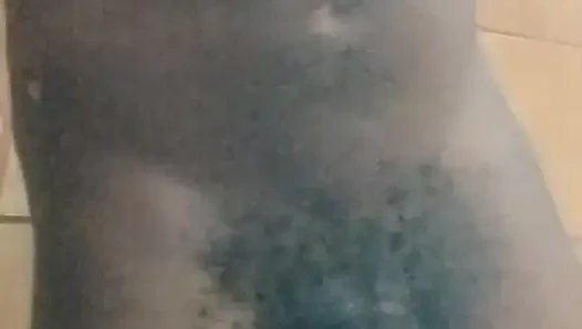 Cuma menggoda pria kulit hitam besar. Bagaimana menurutmu?